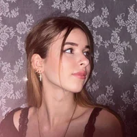 Nadinx Φωτ, Προφίλ