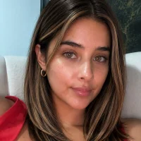 micaelamoreno18's Profile Pic