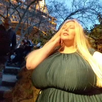 bustyadena154P's Avatar Pic