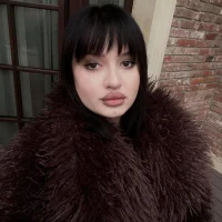 KrissVelvet