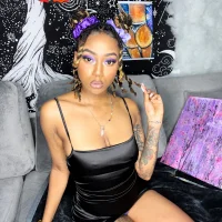 Loneleegoddess's Profile Pic