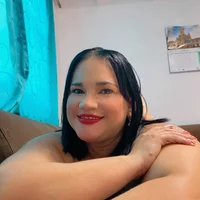 ROOSEQUEEN's Avatar Pic