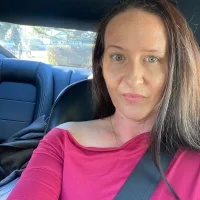 CurvyPia's Avatar Pic