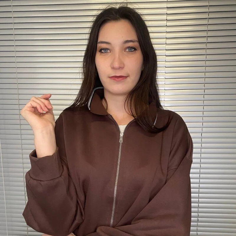 IselaLotton profile photo