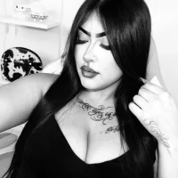 hollycute__