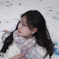 Lindalovec2's Profile Pic