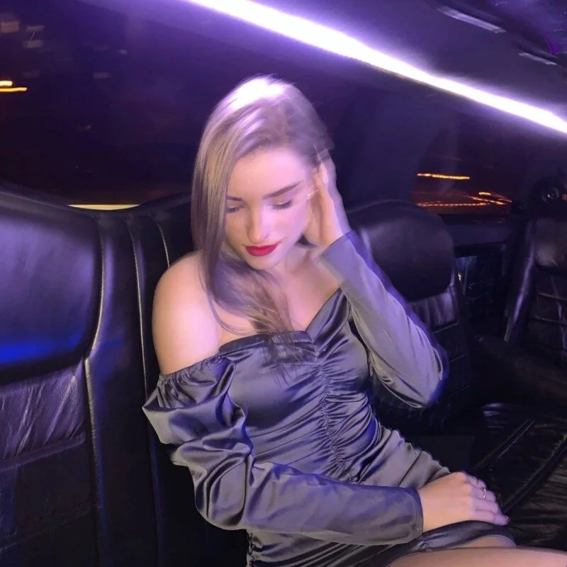ElaraRay profile photo