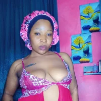 Pretty_queens1