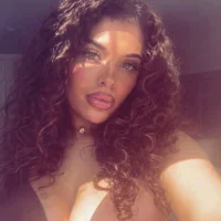 Cherries_Bella Stripchat