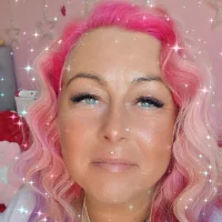 Squirtinggirl4's Offline Chat Room