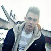 Yourr_daddy12's Avatar Photo