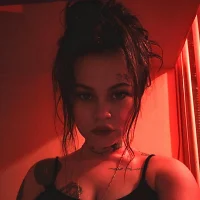 SaintKhaos webcam model