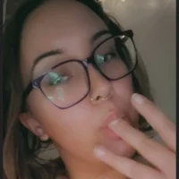 Desiree8's Profile Pic