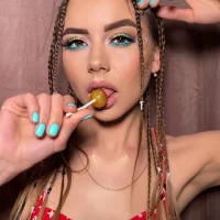 Rose_Hicks's Profile Pic
