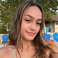 cinder_bella's Profile Pic