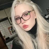 SimonaKaroly: εικόνα άβαταρ