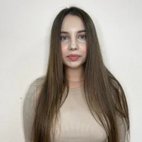 RosaHood's Profile Pic