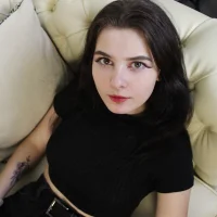 EmilyGranty's Avatar Pic