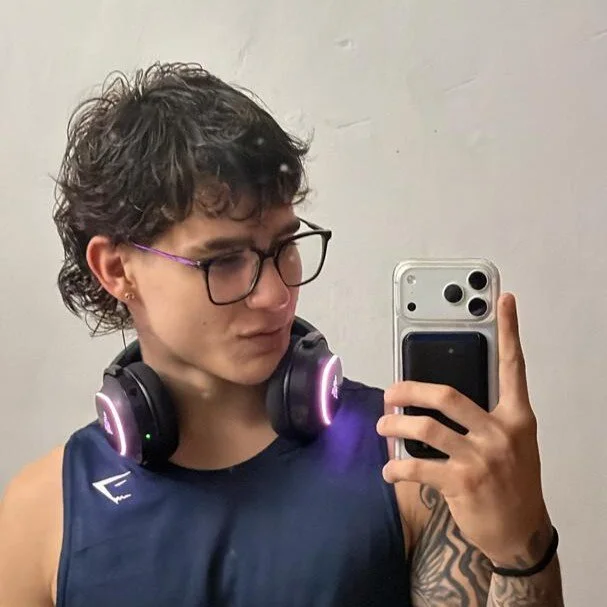 suxrez__ profile photo
