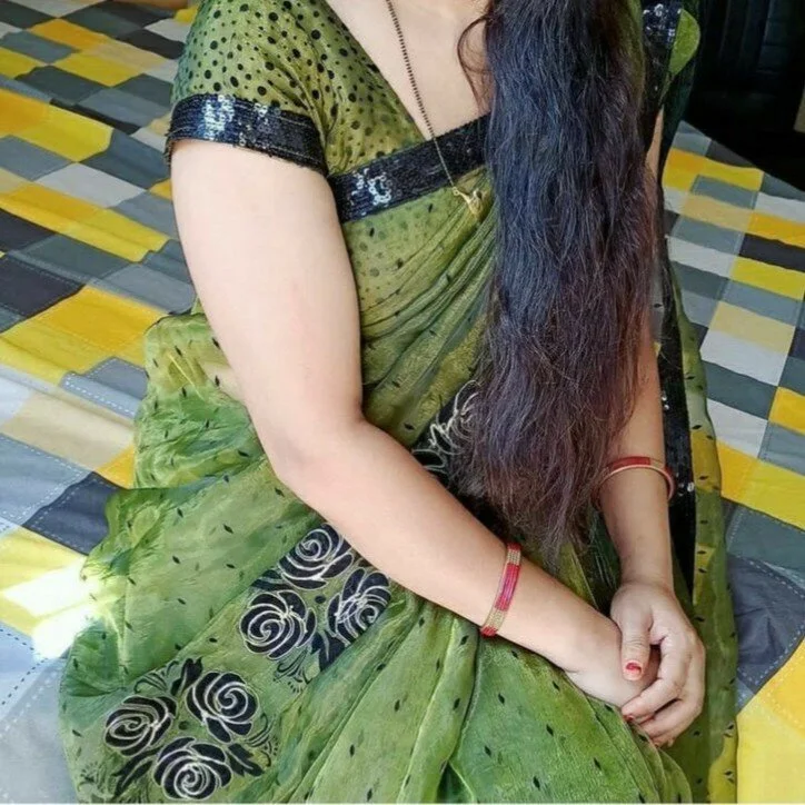 Cut_ragni live cam profile