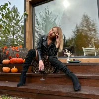 Sweet-PussyLips' Avatar Pic