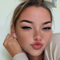Slika avatara modela venpirinaxxx
