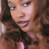 Slika avatara modela Moonzy77