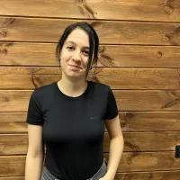 ErinRios Φωτ, Προφίλ