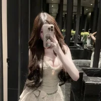 Ellazz999's Profile Pic