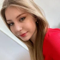 Slika avatara modela CharityKhamo