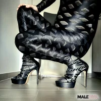 MaleDiva_69's Profile Pic