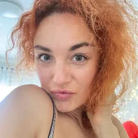 Slika avatara modela Reddgiirl