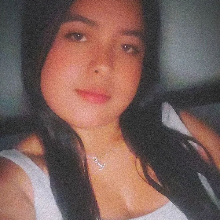 Isabella_18 profile photo
