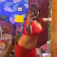 V-Hot-Swetin Avatar kuva