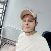 Colombianotuyo's Profile Pic