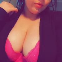 Rose_Radiant96's Profile Pic