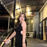 CosmicLiluu এর প্রোফাইল ছবি