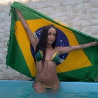 ariellama's Profile Pic