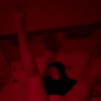 hotmoments0's Profile Pic