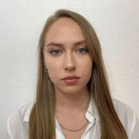 HolIyClark's Profile Pic