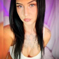 AmyRaven_ Adlı Modelin Avatarı