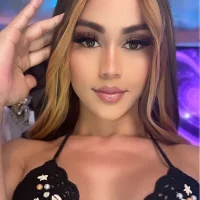 Isabella_Doll_ 头像图片