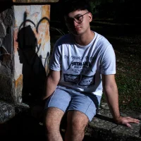 Adrian_Belmont webcam model