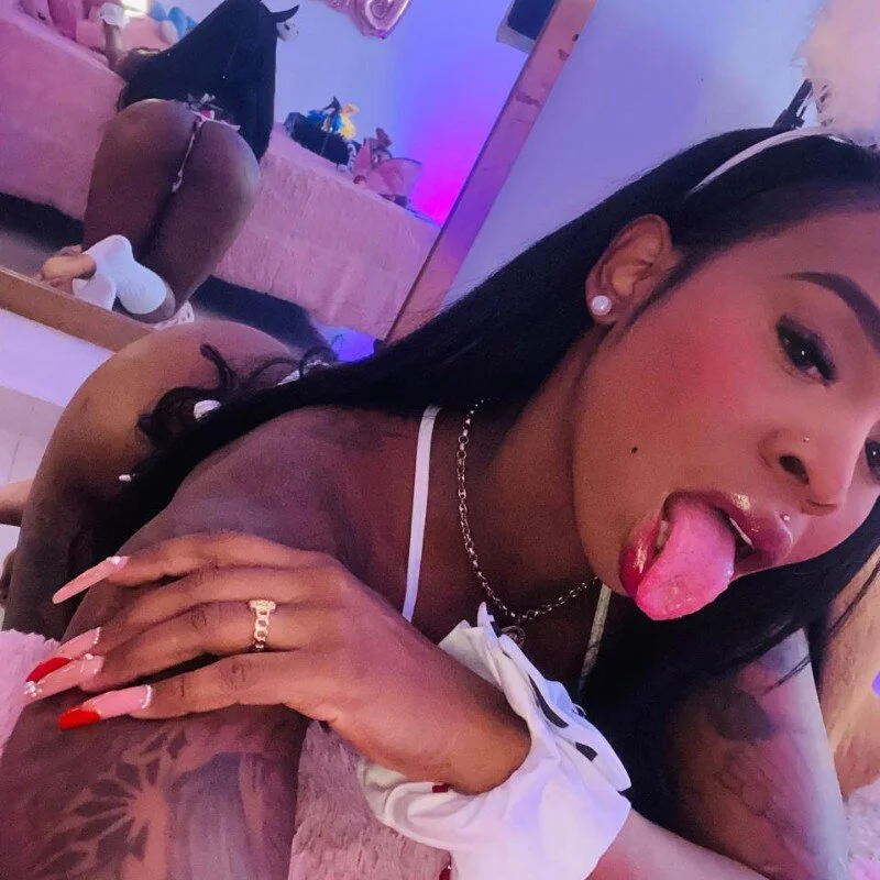 bruneettklaryss profile photo
