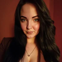 Elvoria's Profile Pic