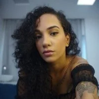 Sally_Diazz's Avatar Pic