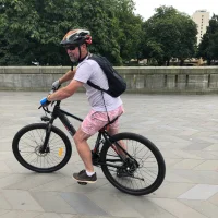 Mikeyz_Space Φωτ, Προφίλ