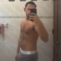 carlosloves's Profile Pic