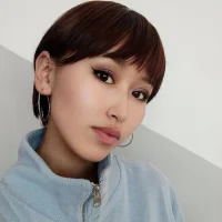 Palepalette Φωτ, Προφίλ