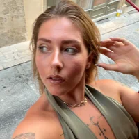MaggievanG's Profile Pic